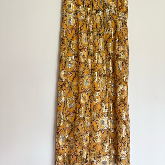 HD in Paris Gold Sleeveless V-Neck Sundress - Picture 3 of 6